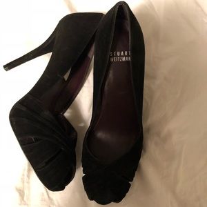 Stuart Weizman Black Suede Peep toe Pumps